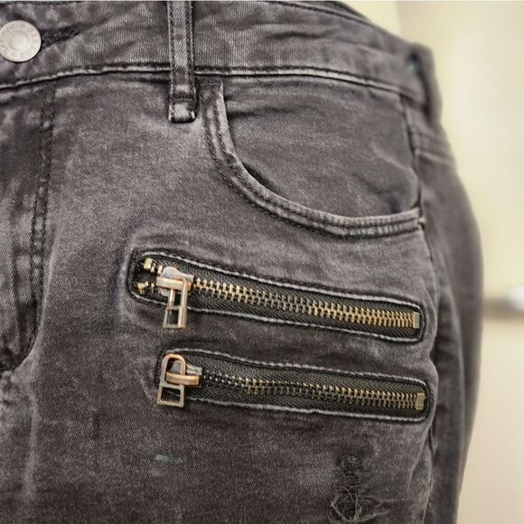 Highwaisted black distressed skinny jeans - Picture 3 of 11